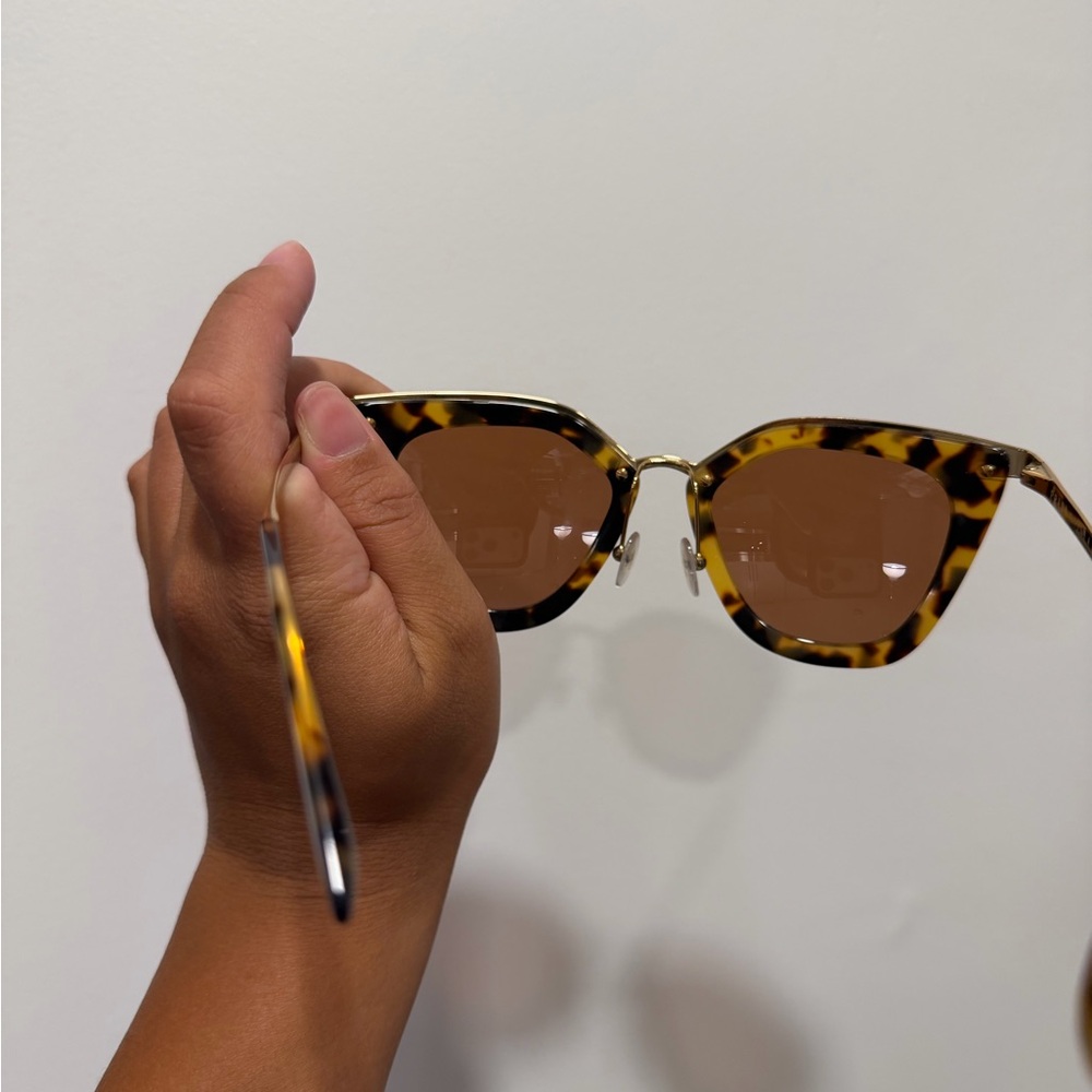 Prada Tortoiseshell Cat-Eye Sunglasses with Brown Lenses - Picture 7 of 7
